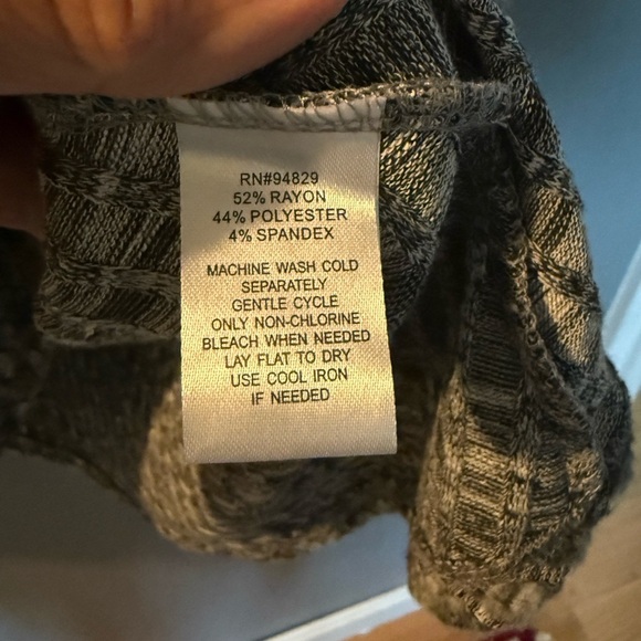 Derek Heart Gray Stretch Ribbed Knit Knee Length Sweater Dress Womens Sz M - Picture 3 of 5